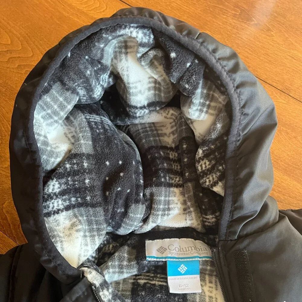 Columbia black down snowsuit 6-12m